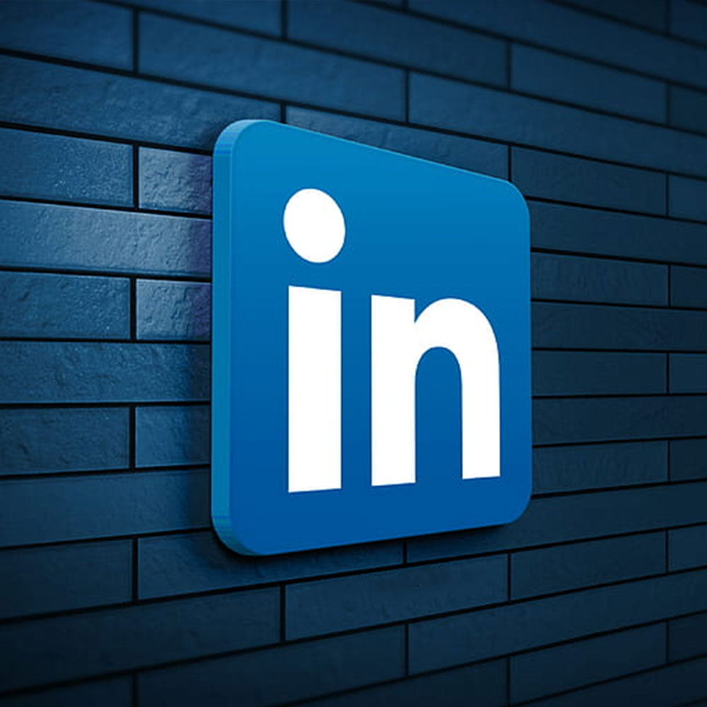 LinkedIn's Shift: Phasing Out Dedicated Live Audio Events

